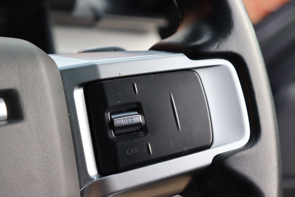 Used Land Rover Discovery 2022 for sale - 76345946: Photo 30