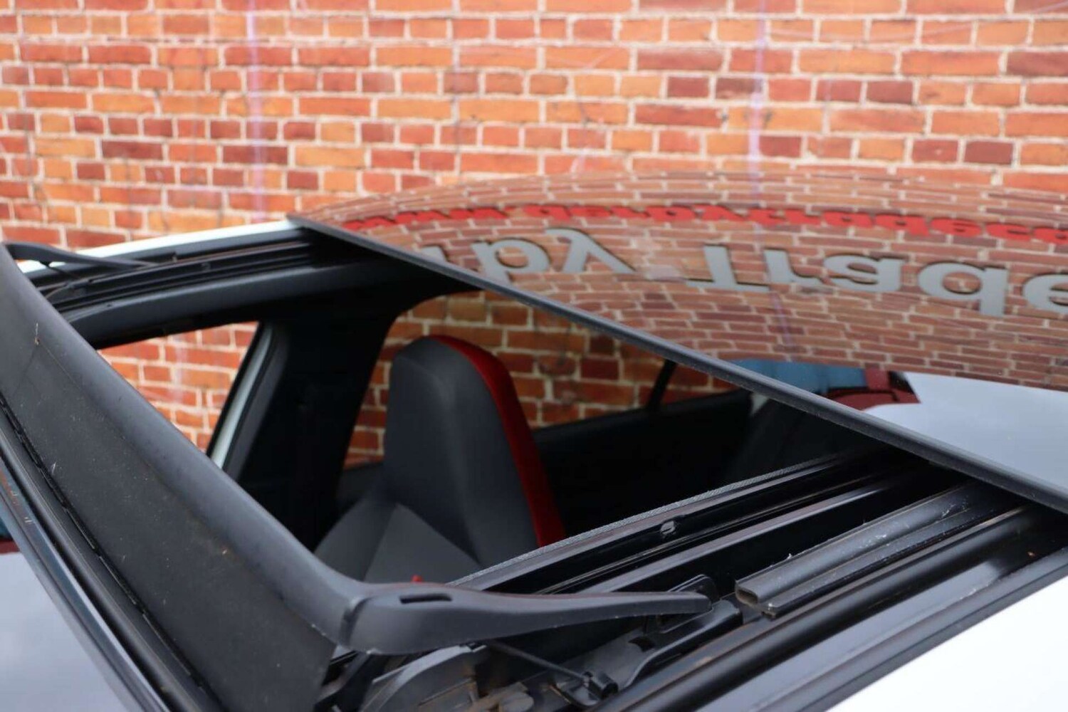 Used Volkswagen Golf 2025 for sale - 77519236: Photo 2