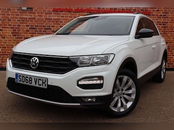Used Volkswagen T-Roc 2018 for sale - 77519265: Photo