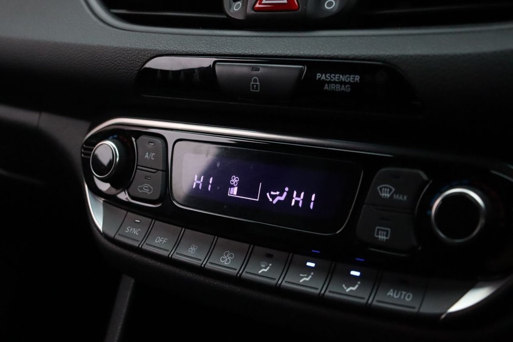 Used Hyundai i30 2017 for sale - 77038436: Photo 37