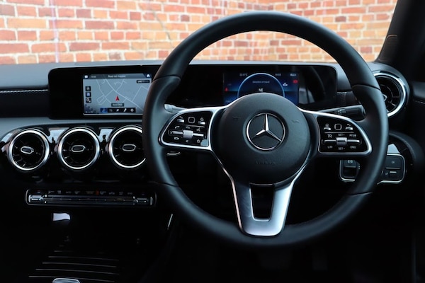 Used Mercedes-Benz A-Class 2020 for sale - 75473700: Photo 2