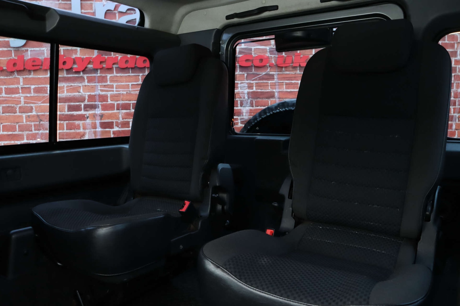 Used Land Rover Defender 2009 for sale - 77547689: Photo 10