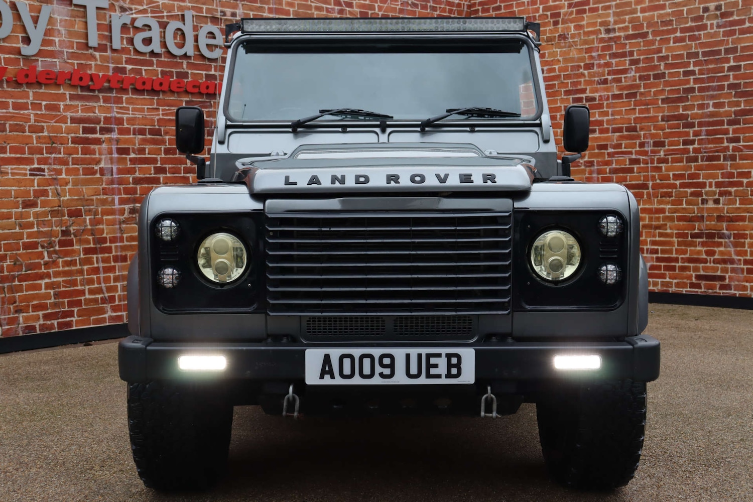 Used Land Rover Defender 2009 for sale - 77547689: Photo 17