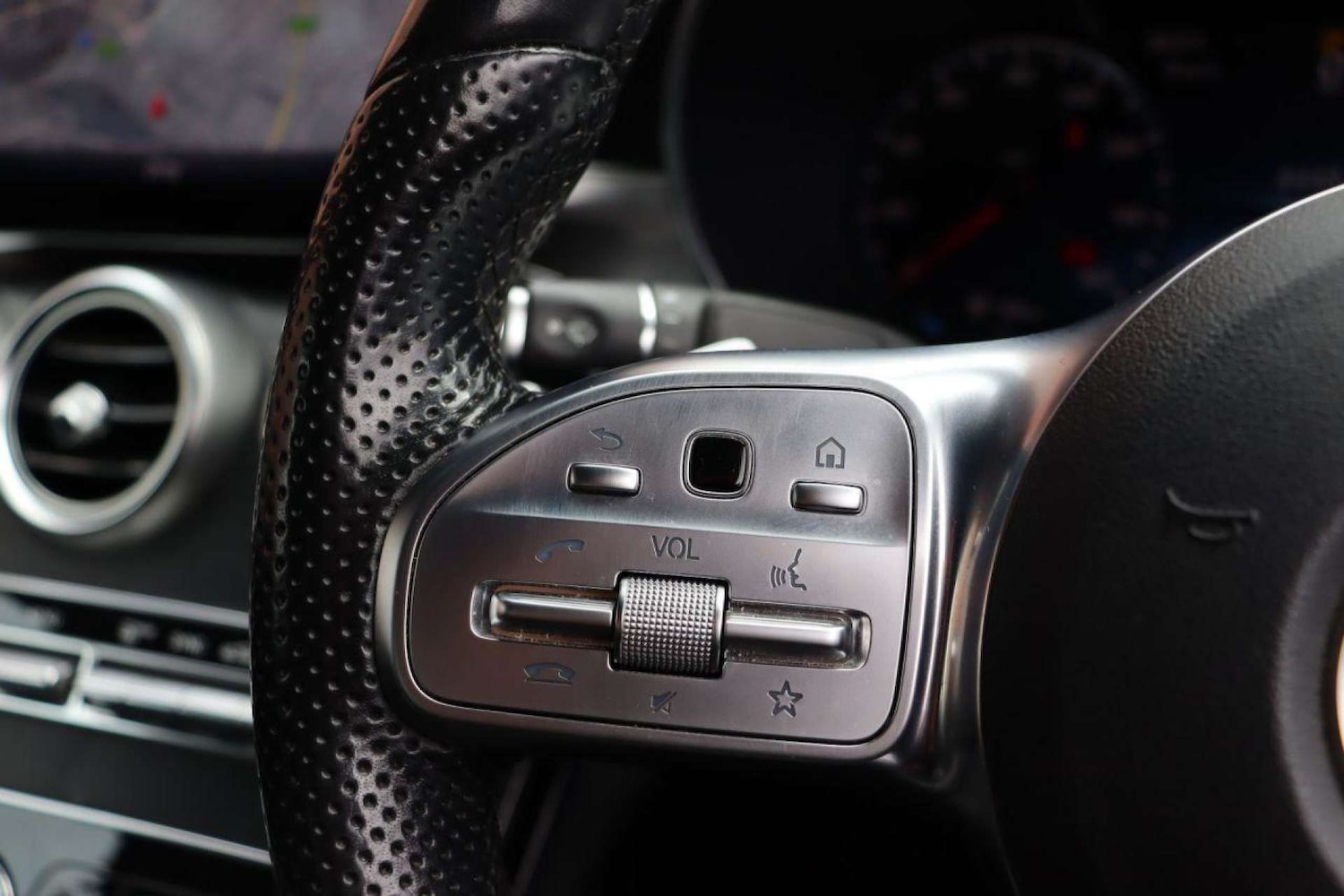 Used Mercedes-Benz C Class 2019 for sale - 77519238: Photo 31