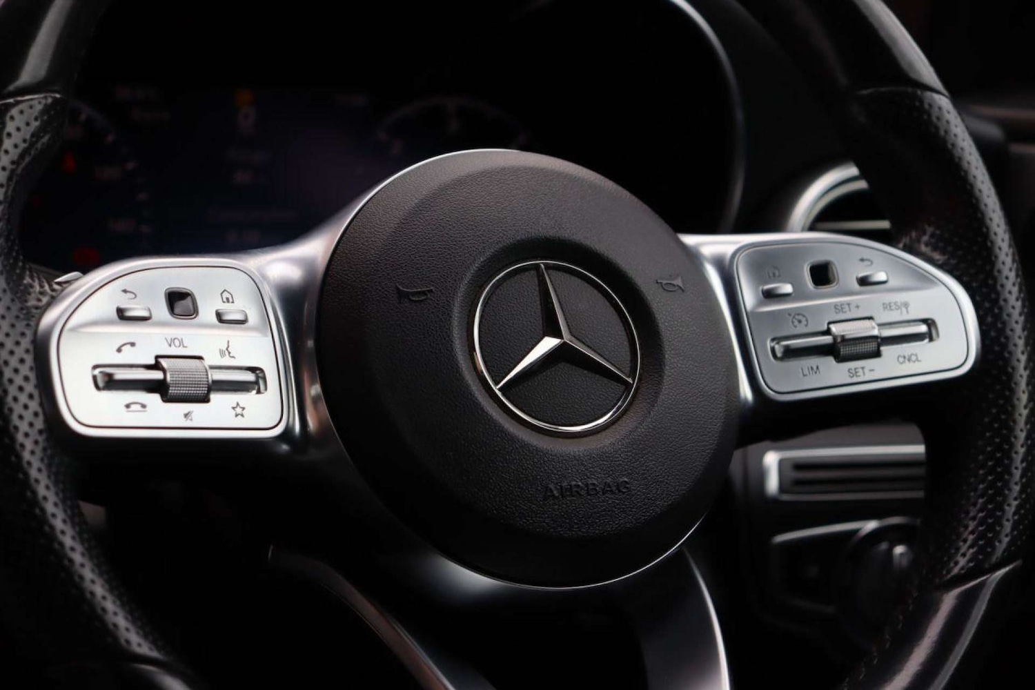 Used Mercedes-Benz C Class 2019 for sale - 77519238: Photo 32