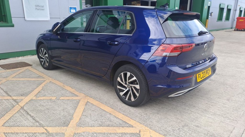 Used Volkswagen Golf 2023 for sale - 76605017: Photo 2