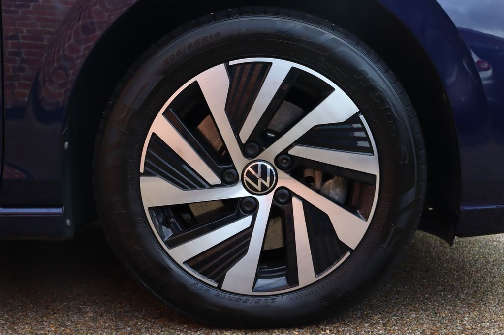 Used Volkswagen Golf 2023 for sale - 76605017: Photo 21