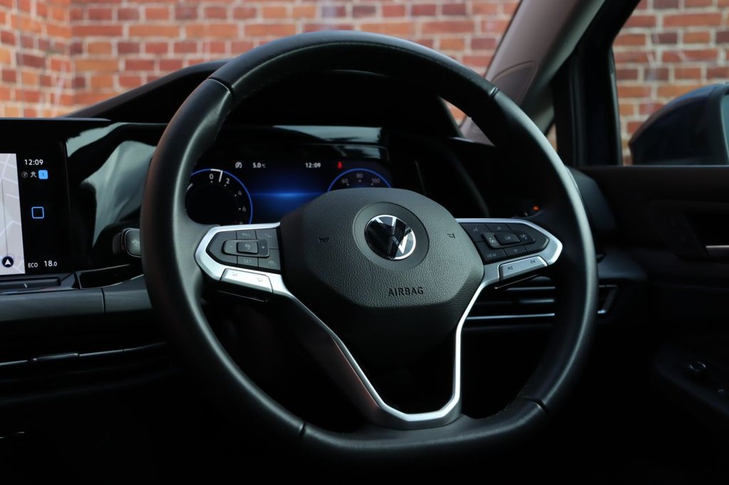 Used Volkswagen Golf 2023 for sale - 76605017: Photo 27