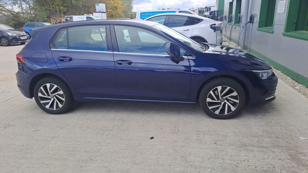 Used Volkswagen Golf 2023 for sale - 76605017: Photo 4