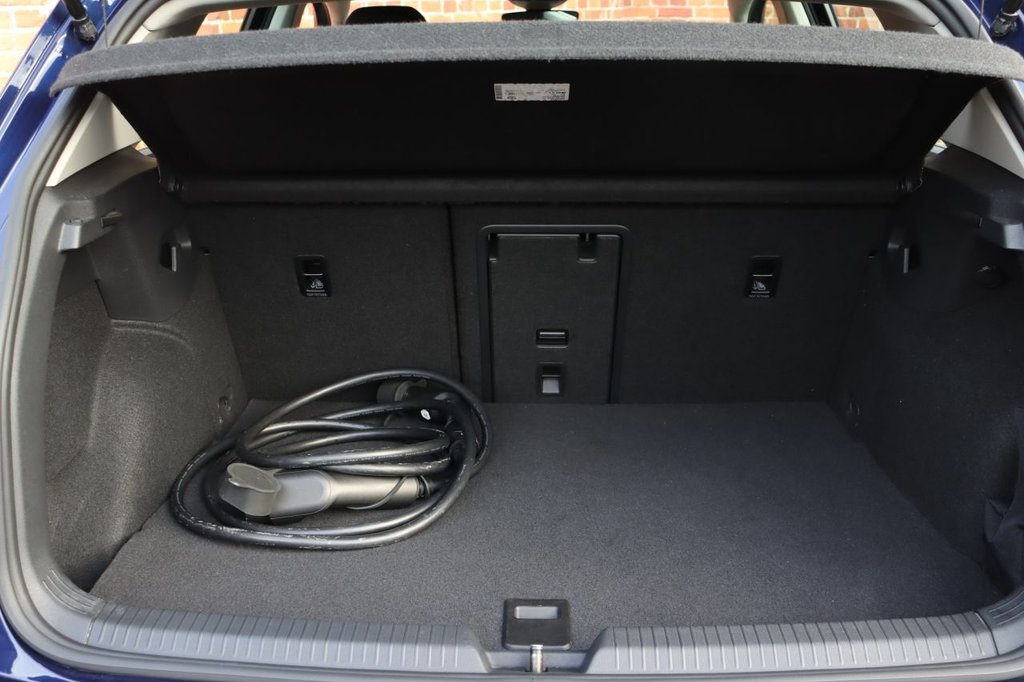 Used Volkswagen Golf 2023 for sale - 76605017: Photo 40