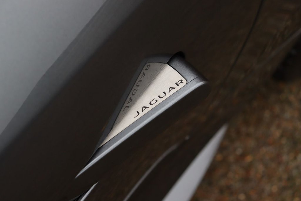 Used Jaguar F-Type 2015 for sale - 76798204: Photo 16