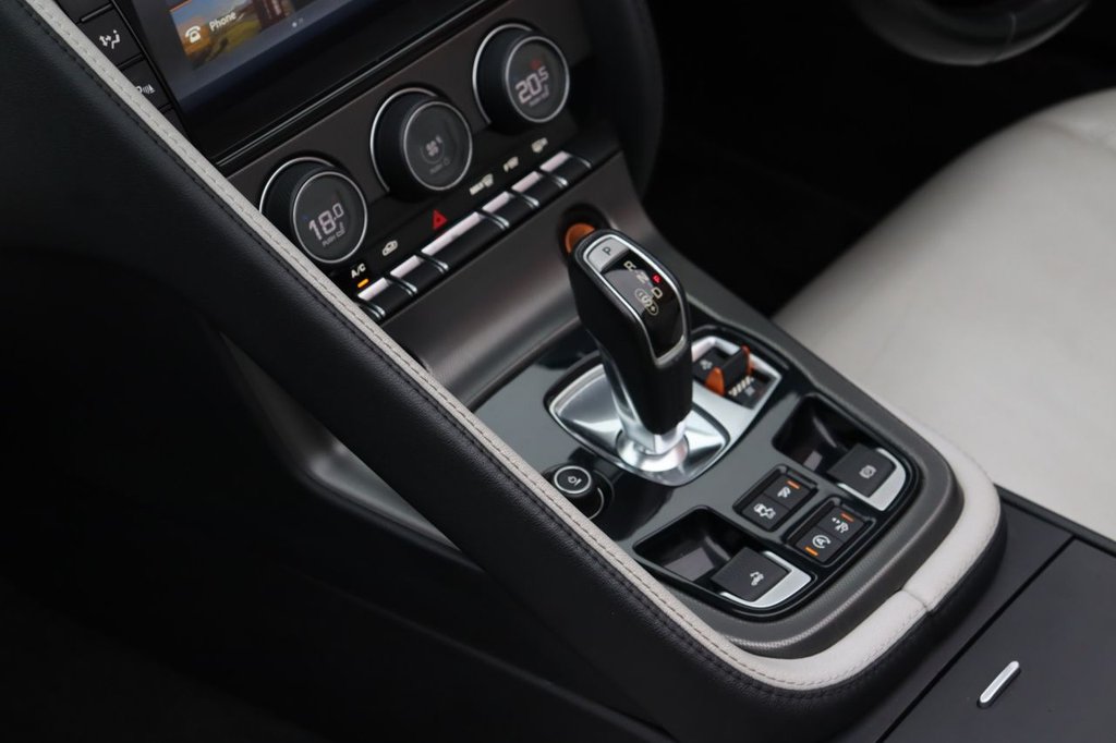 Used Jaguar F-Type 2015 for sale - 76798204: Photo 17