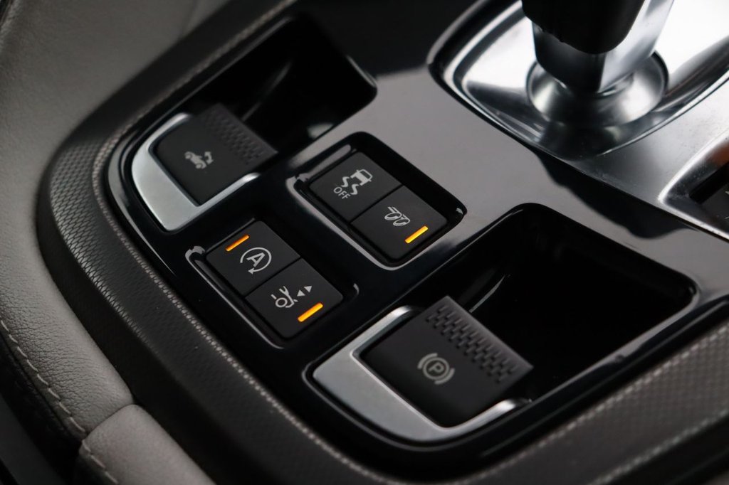 Used Jaguar F-Type 2015 for sale - 76798204: Photo 25