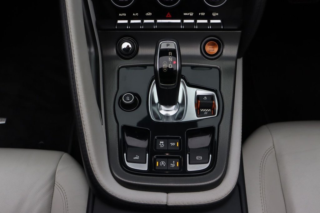 Used Jaguar F-Type 2015 for sale - 76798204: Photo 29