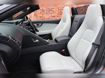 Used Jaguar F-Type 2015 for sale - 76798204: Photo