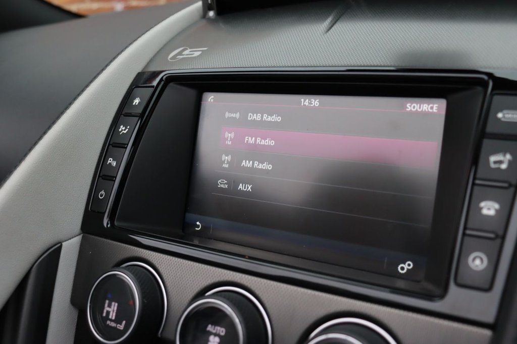 Used Jaguar F-Type 2015 for sale - 76798204: Photo 43