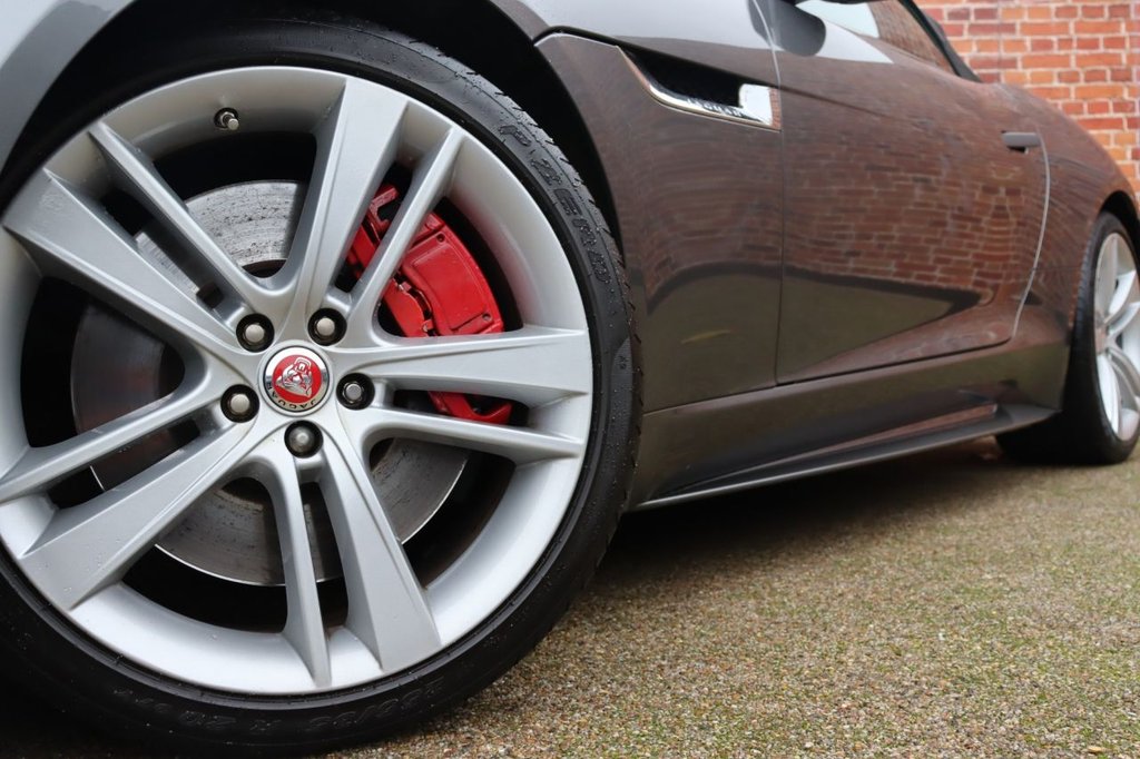 Used Jaguar F-Type 2015 for sale - 76798204: Photo 5