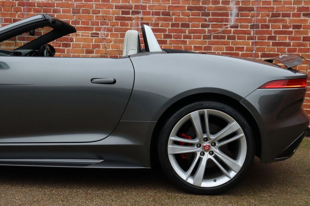 Used Jaguar F-Type 2015 for sale - 76798204: Photo 9