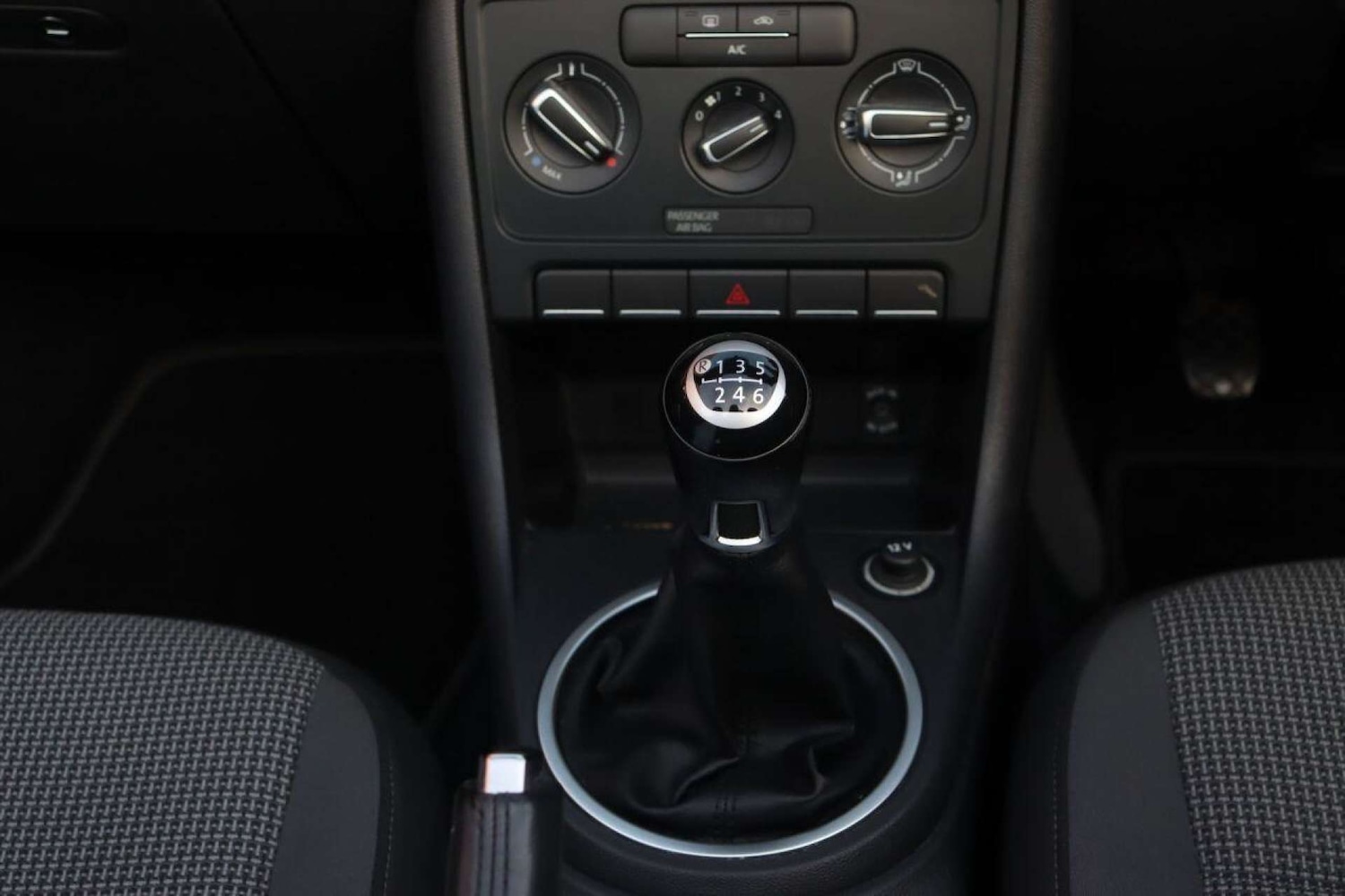 Used Volkswagen Beetle 2013 for sale - 77519248: Photo 14