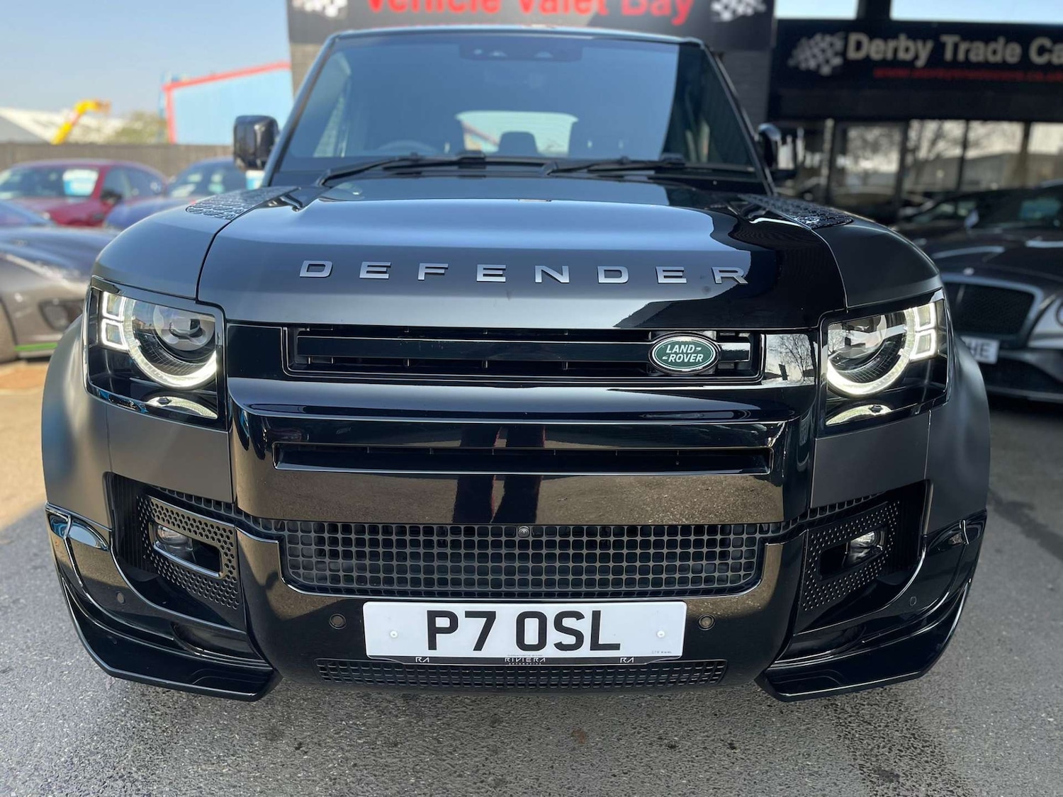 Used Land Rover Defender 2023 for sale - 77781037: Photo 3