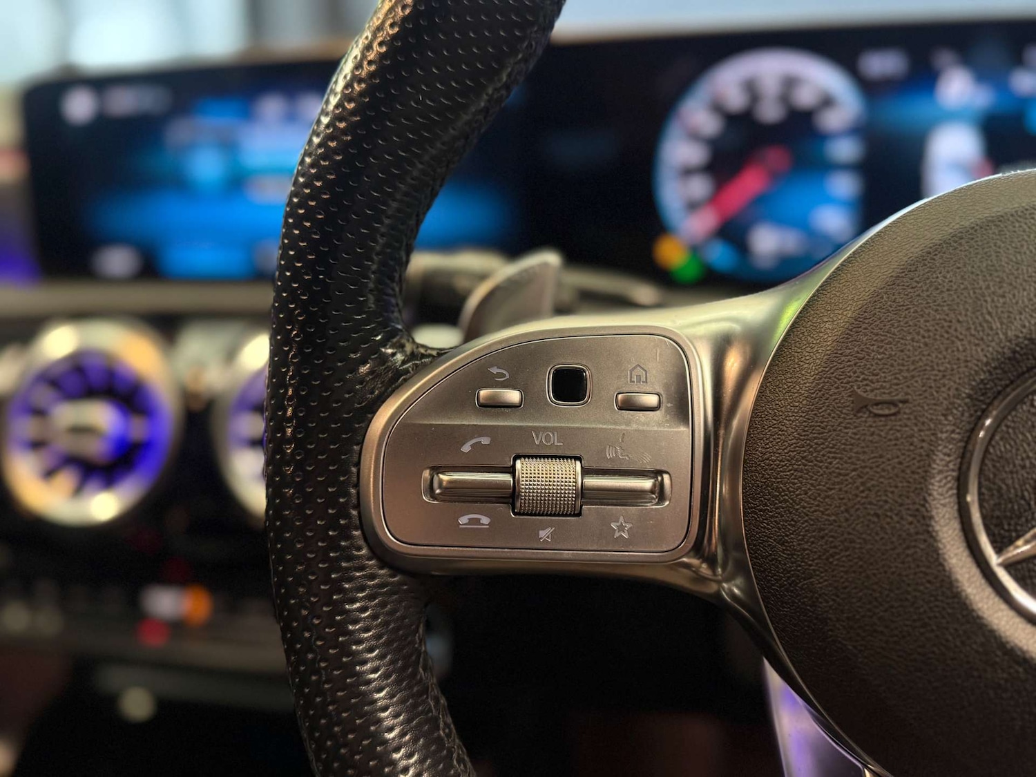 Used Mercedes-Benz A-Class 2019 for sale - 77547674: Photo 6