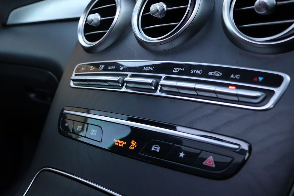 Used Mercedes-Benz GLC 2019 for sale - 76900874: Photo 28