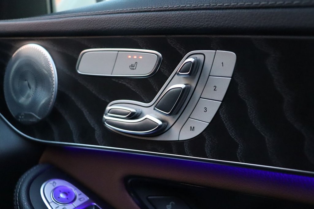 Used Mercedes-Benz GLC 2019 for sale - 76900874: Photo 30