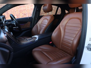 Used Mercedes-Benz GLC 2019 for sale - 76900874: Photo