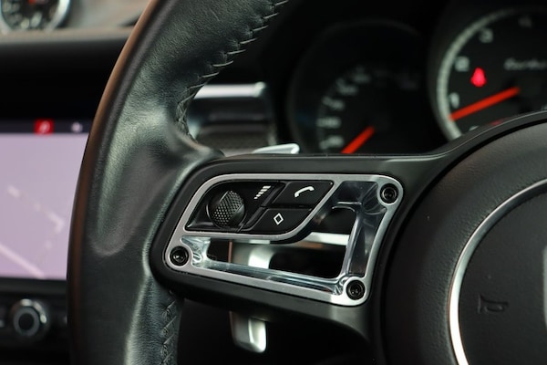 Used Porsche Macan 2020 for sale - 73990759: Photo 26