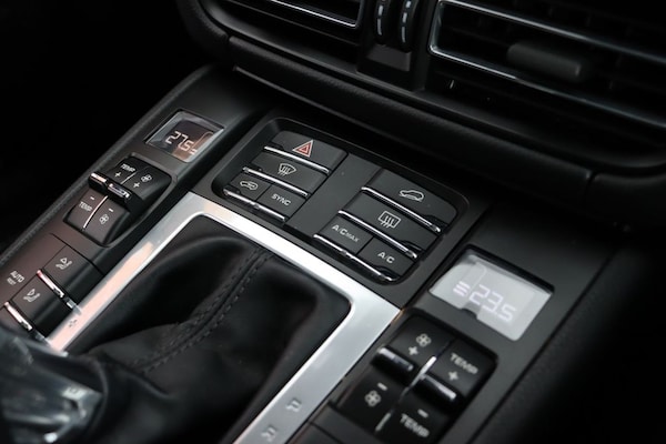 Used Porsche Macan 2020 for sale - 73990759: Photo 39