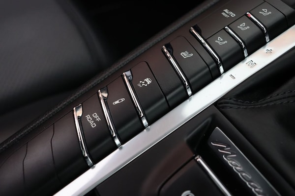 Used Porsche Macan 2020 for sale - 73990759: Photo 40