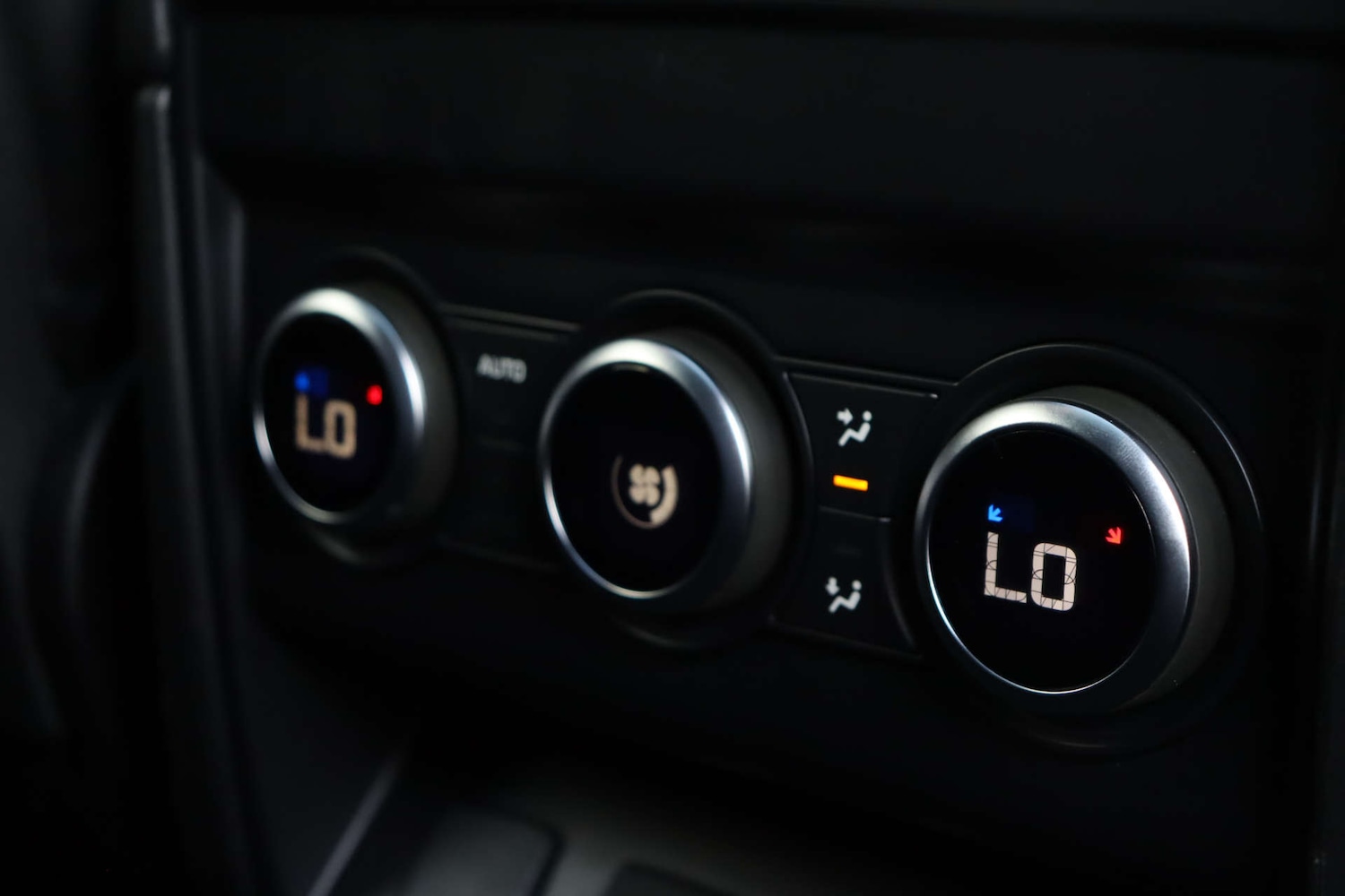 Used Land Rover Defender 2022 for sale - 78083396: Photo 21