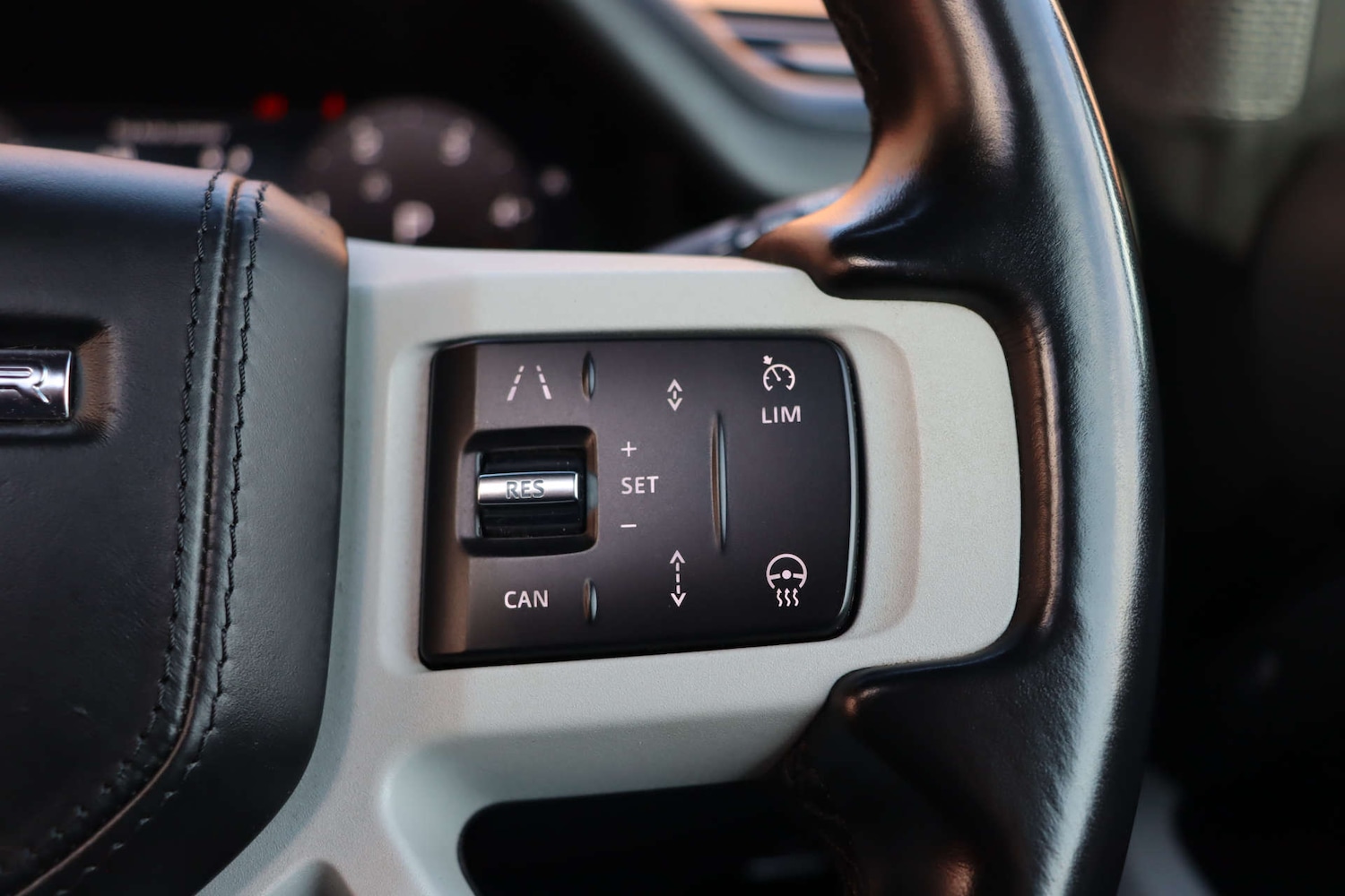 Used Land Rover Defender 2022 for sale - 78083396: Photo 28