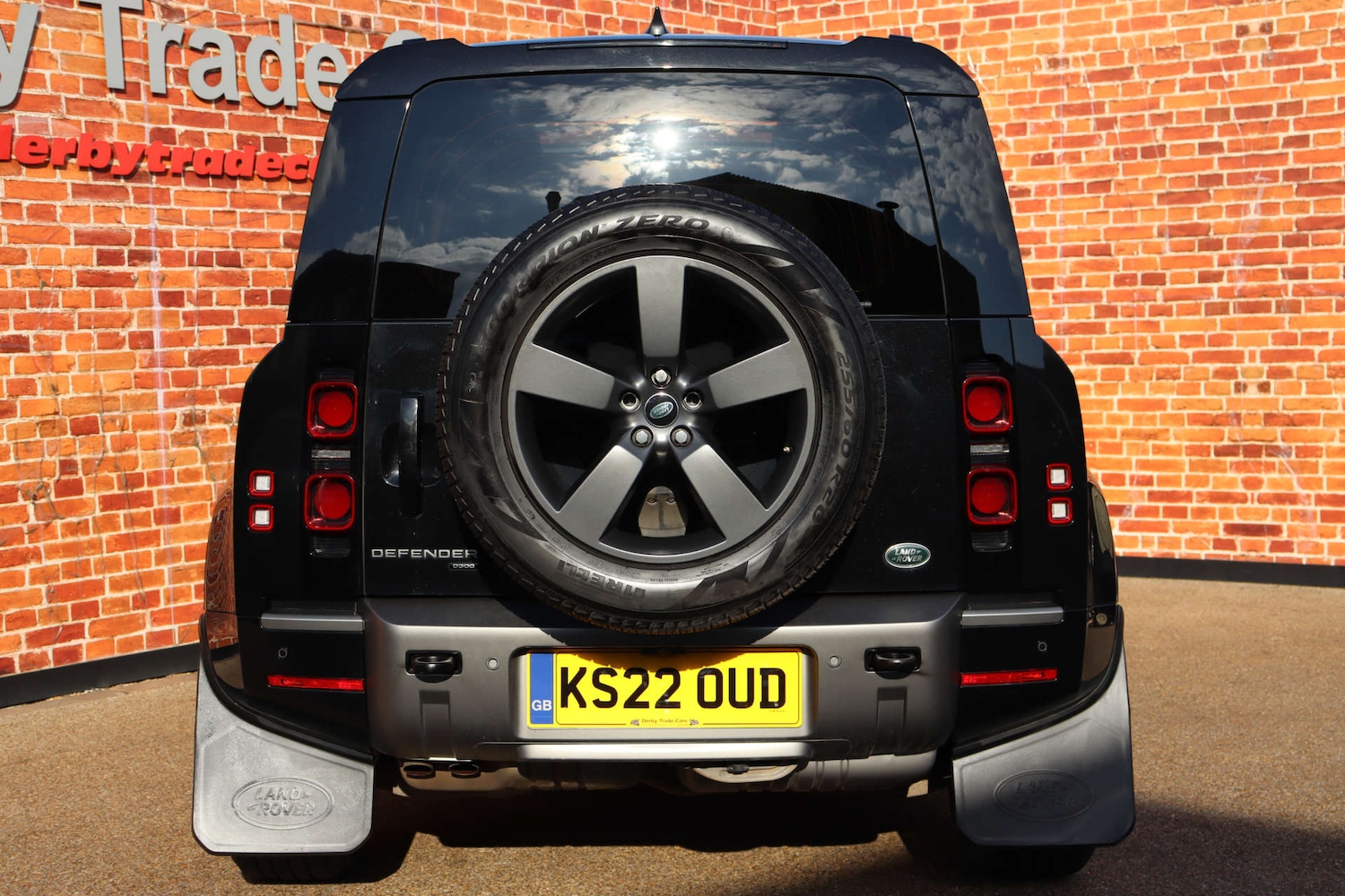 Used Land Rover Defender 2022 for sale - 78083396: Photo 31