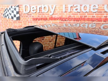 Used Land Rover Defender 2022 for sale - 78083396: Photo