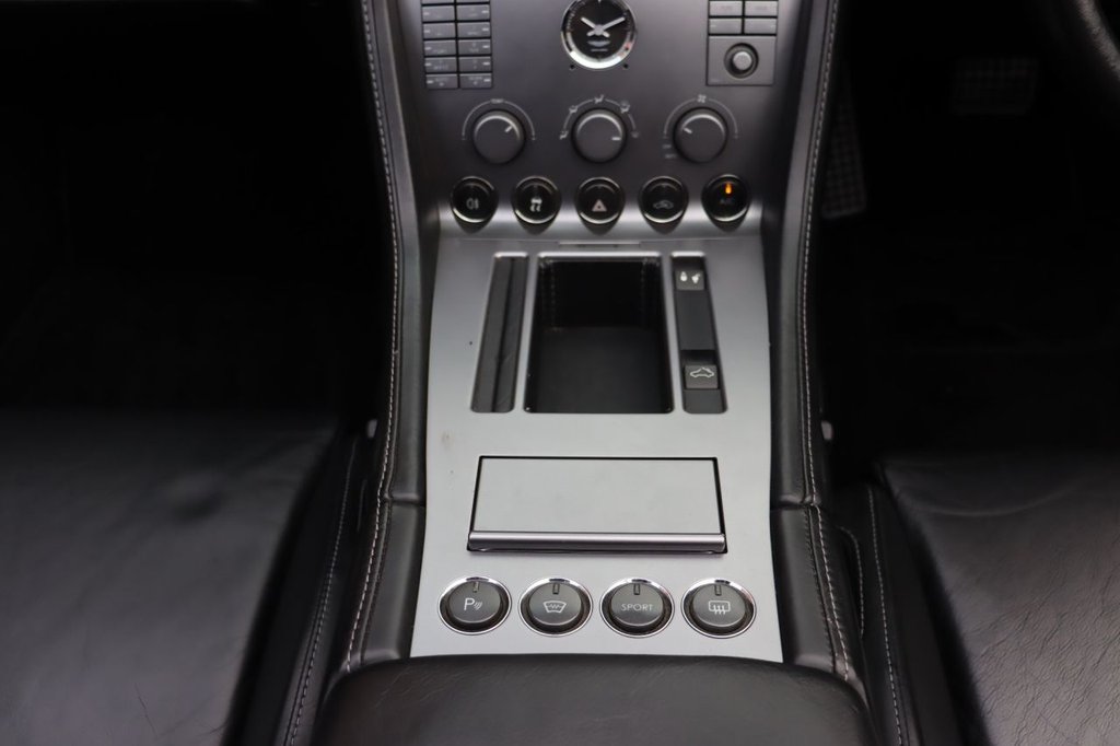 Used Aston Martin DB9 2005 for sale - 76797729: Photo 21