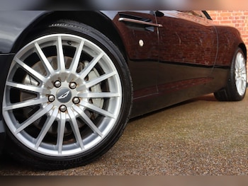 Used Aston Martin DB9 2005 for sale - 76797729: Photo