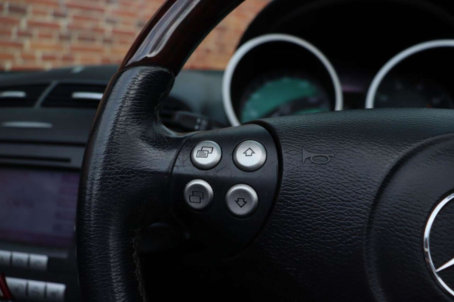 Used Mercedes-Benz SLK 2006 for sale - 77519286: Photo 23