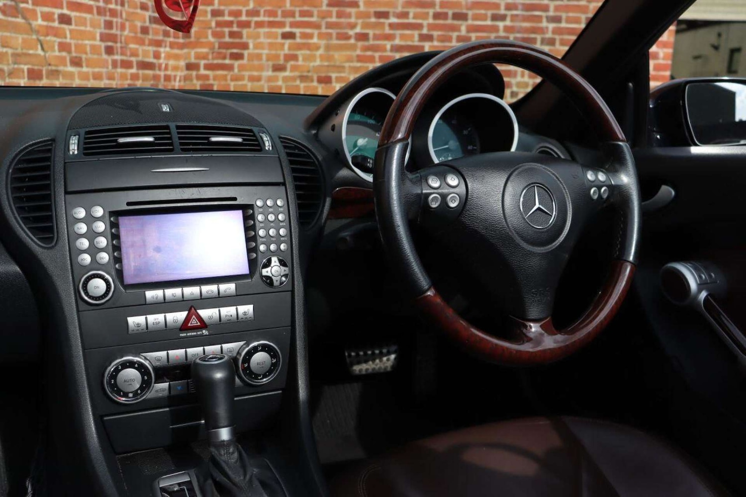 Used Mercedes-Benz SLK 2006 for sale - 77519286: Photo 29