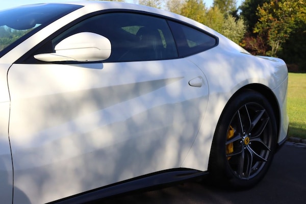 Used Ferrari F12 Berlinetta 2015 for sale - 75579625: Photo 10