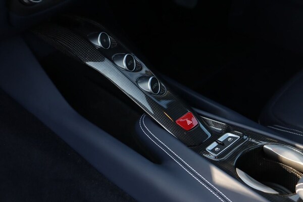 Used Ferrari F12 Berlinetta 2015 for sale - 75579625: Photo 13