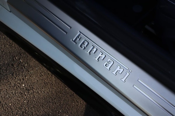 Used Ferrari F12 Berlinetta 2015 for sale - 75579625: Photo 31