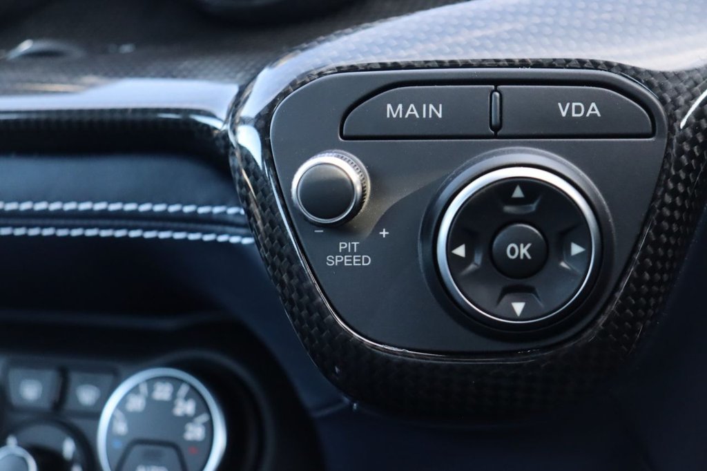 Used Ferrari F12 Berlinetta 2015 for sale - 75579625: Photo 45