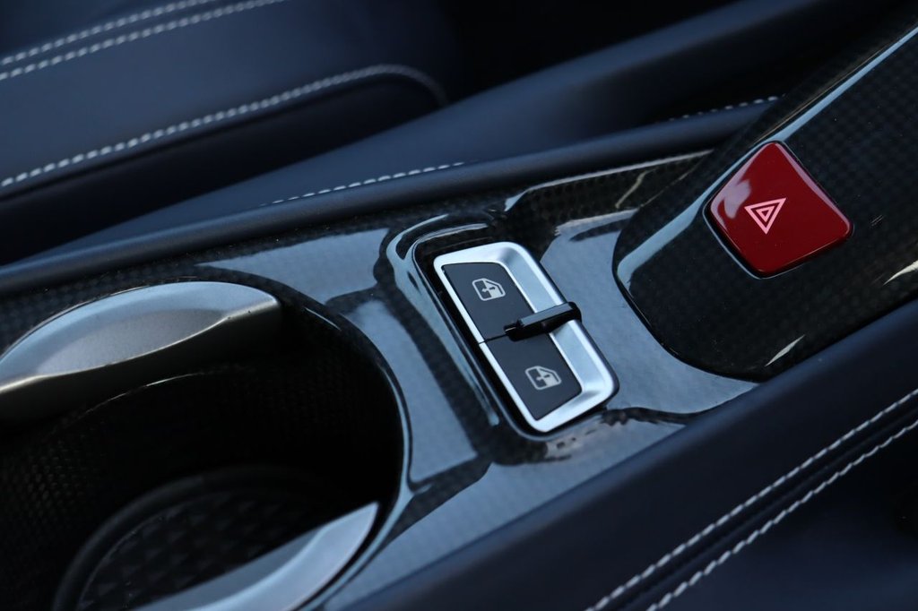 Used Ferrari F12 Berlinetta 2015 for sale - 75579625: Photo 46