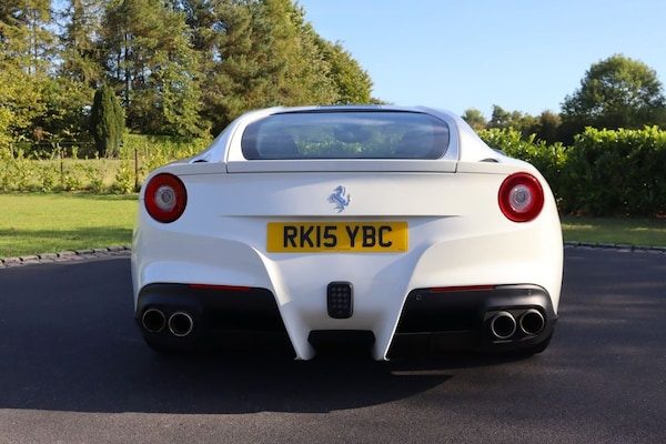 Used Ferrari F12 Berlinetta 2015 for sale - 75579625: Photo 5