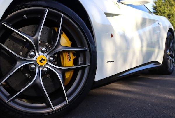 Used Ferrari F12 Berlinetta 2015 for sale - 75579625: Photo 7