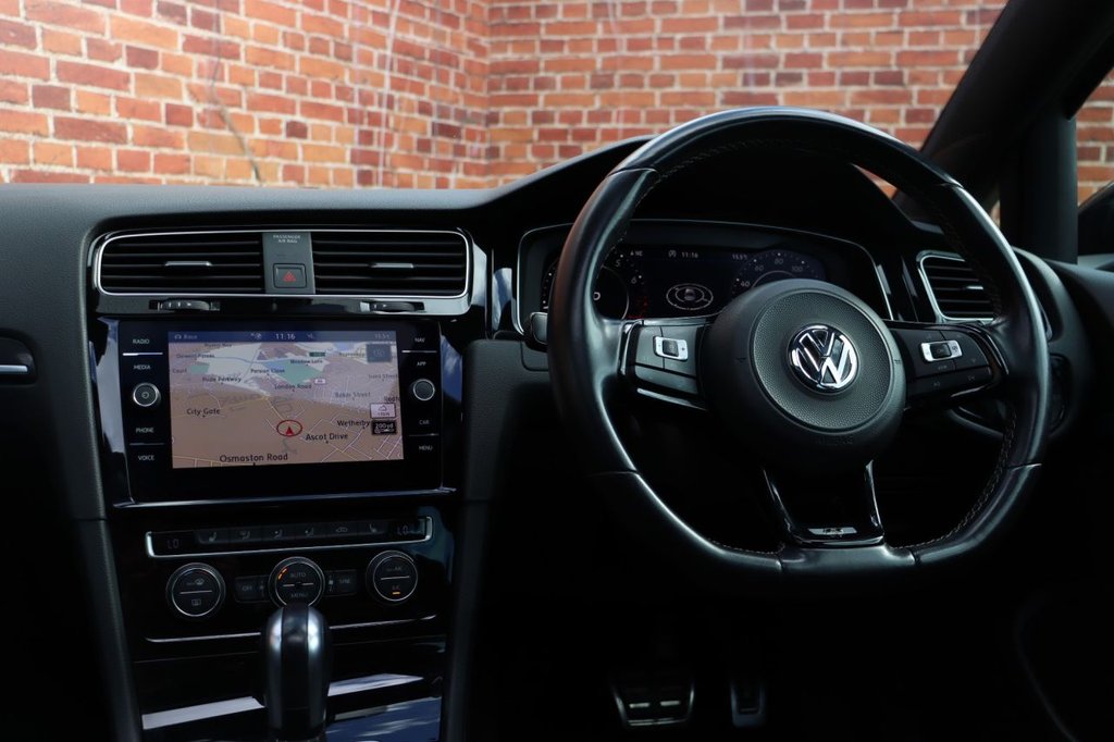 Used Volkswagen Golf 2019 for sale - 75853434: Photo 25