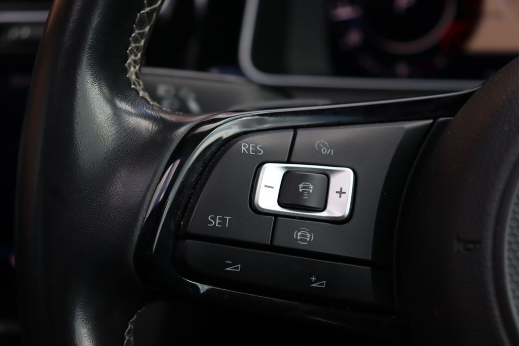 Used Volkswagen Golf 2019 for sale - 75853434: Photo 29