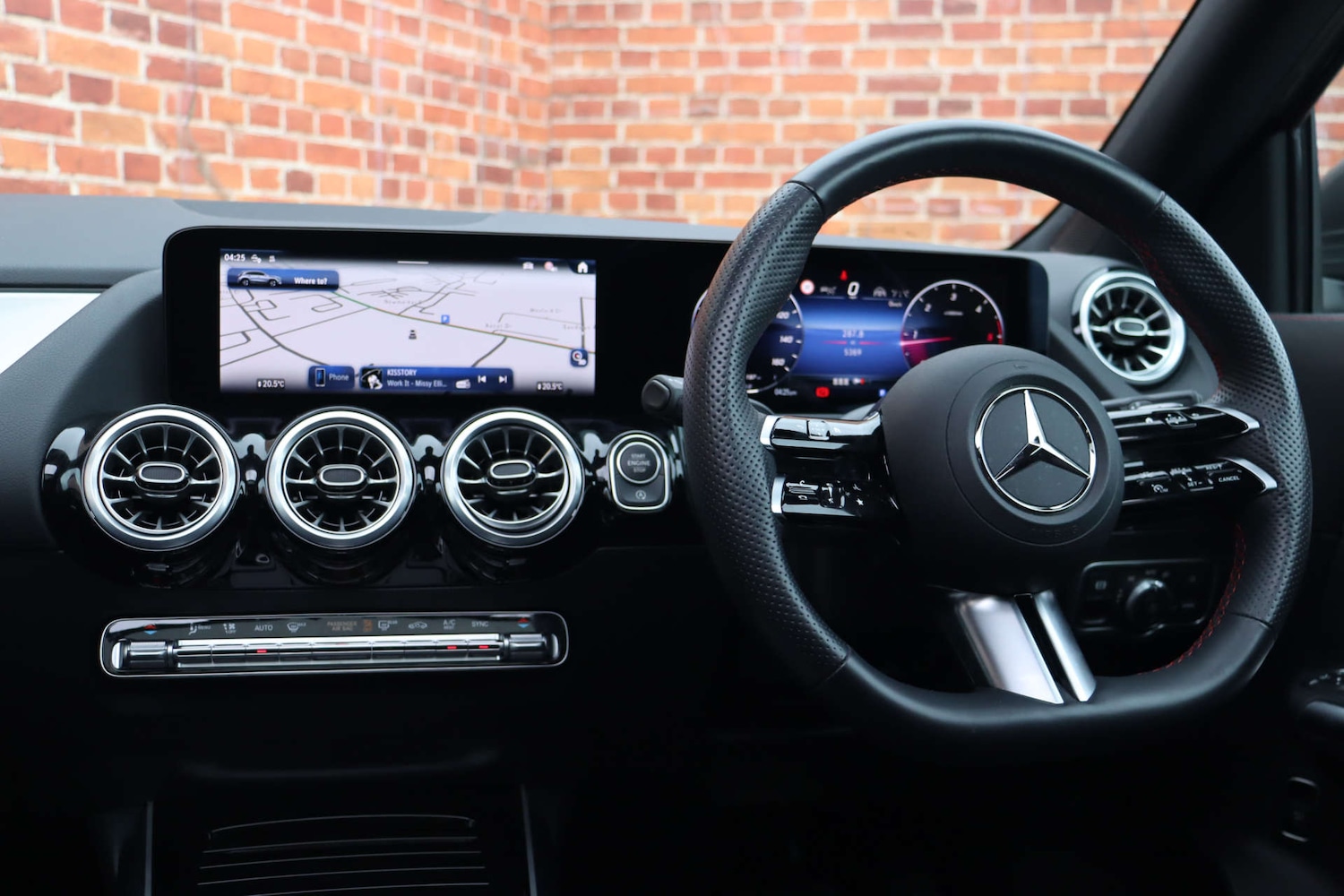 Used Mercedes-Benz GLA 2024 for sale - 78003642: Photo 8