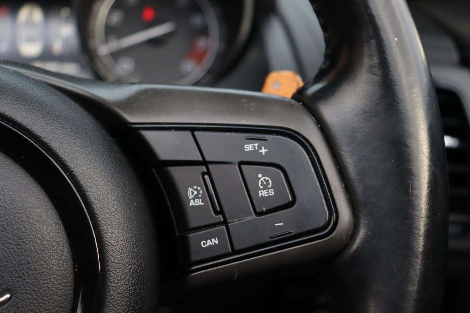 Used Jaguar F-Type 2013 for sale - 77519303: Photo 19